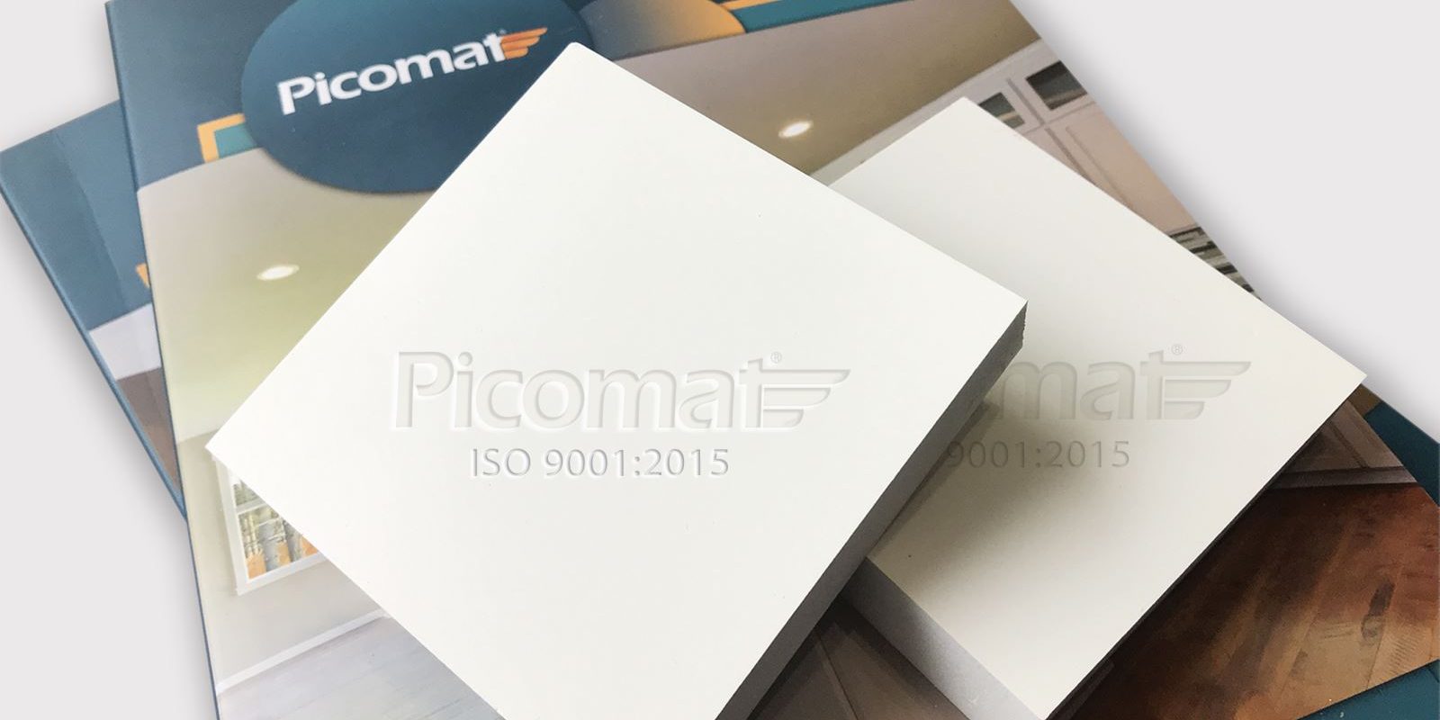 20211122162454_van-nhua-pvc-picomat